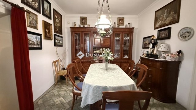 Eladó családi ház, Makón 65 M Ft, 4 szobás