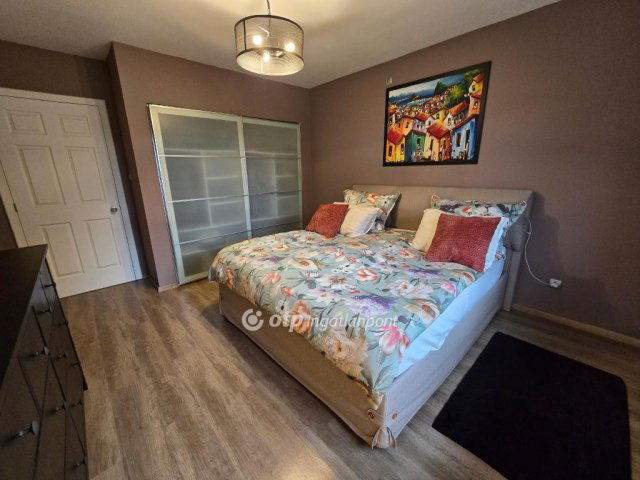 Eladó nyaraló, Pápán 122.9 M Ft, 3+1 szobás