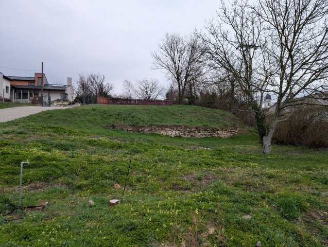 Eladó telek, Tinnyén 27 M Ft / költözzbe.hu