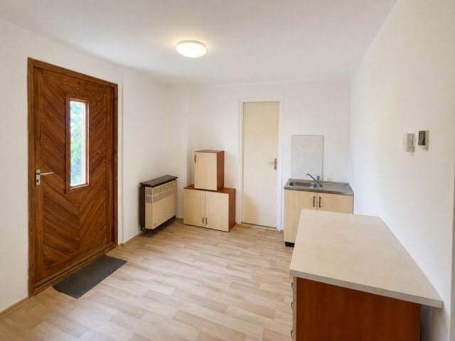 Kiadó családi ház, albérlet, Debrecenben 240 E Ft / hó