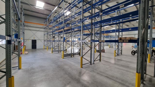 Eladó ipari ingatlan, Székesfehérvárott 490 M Ft