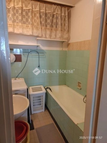 Eladó téglalakás, Budapesten, XII. kerületben 94.9 M Ft