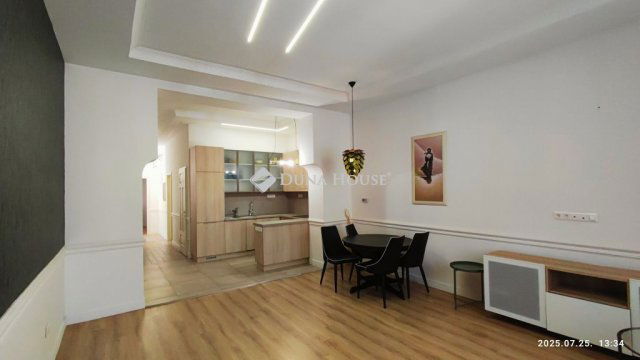 Kiadó téglalakás, albérlet, Kecskeméten 180 E Ft / hó
