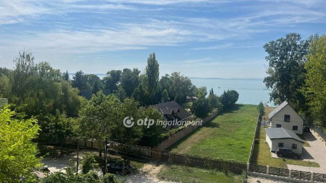 Eladó nyaraló, Balatonakarattyán 299 M Ft, 5 szobás