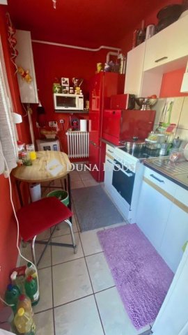 Eladó téglalakás, Pécsett, Kun utcában 64.9 M Ft, 2 szobás