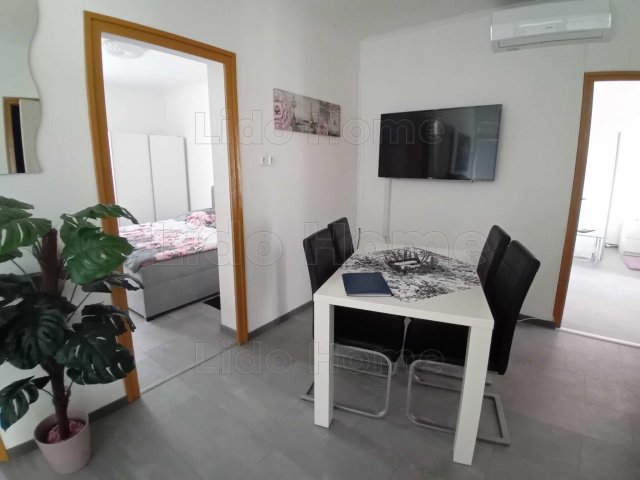 Eladó családi ház, Balatonlelleén 165 M Ft, 7 szobás