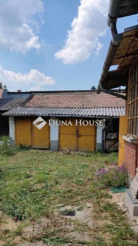 Eladó családi ház, Szekszárdon 29.9 M Ft, 4 szobás