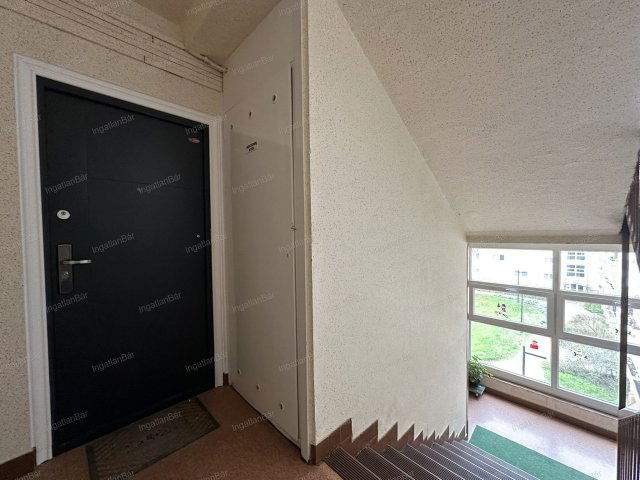 Eladó panellakás, Kazincbarcikán 35 M Ft, 2 szobás