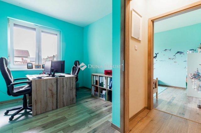 Eladó családi ház, Budapesten, XX. kerületben 220 M Ft, 4 szobás