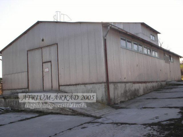 Eladó ipari ingatlan, Pusztazámoron 167 M Ft