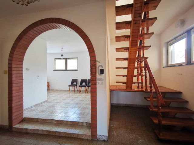 Eladó családi ház, Székesfehérvárott 115 M Ft, 6 szobás