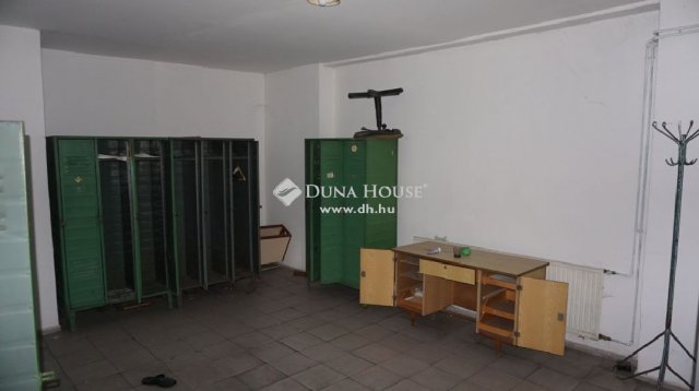 Kiadó ipari ingatlan, Zalaegerszegen 3620 E Ft / hó