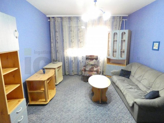 Kiadó panellakás, albérlet, Szegeden 130 E Ft / hó, 2 szobás