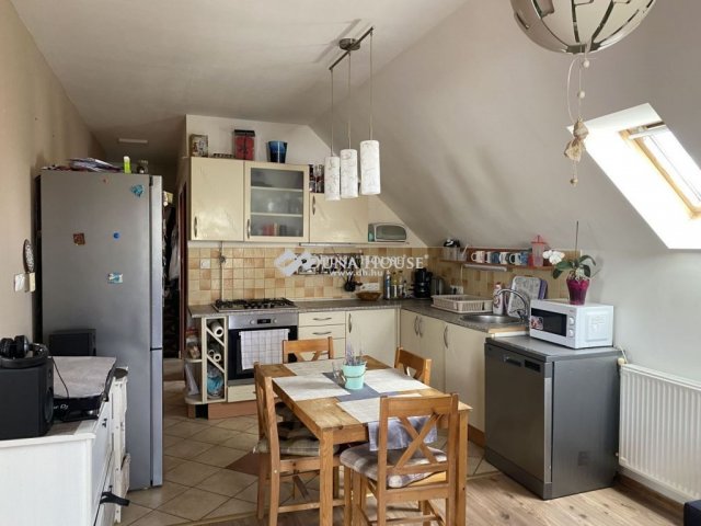 Eladó téglalakás, Gyömrőn 49.99 M Ft, 3 szobás