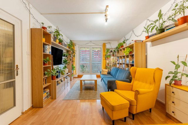 Eladó téglalakás, Budapesten, III. kerületben 65 M Ft