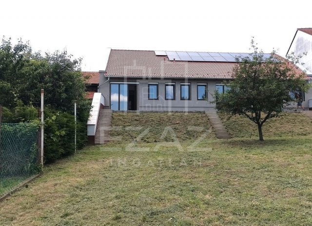 Eladó téglalakás, Pécsett 125 M Ft / költözzbe.hu