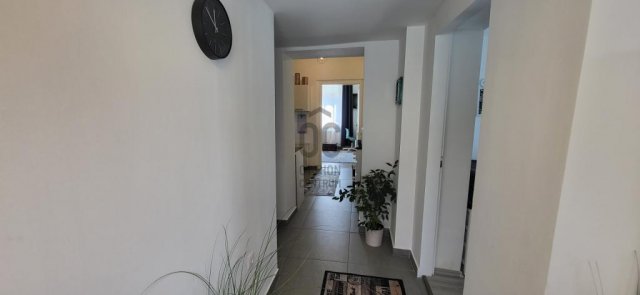 Eladó családi ház, Vecsésen 87.7 M Ft, 3 szobás