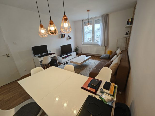 Eladó panellakás, Gyulán 32.9 M Ft, 2 szobás