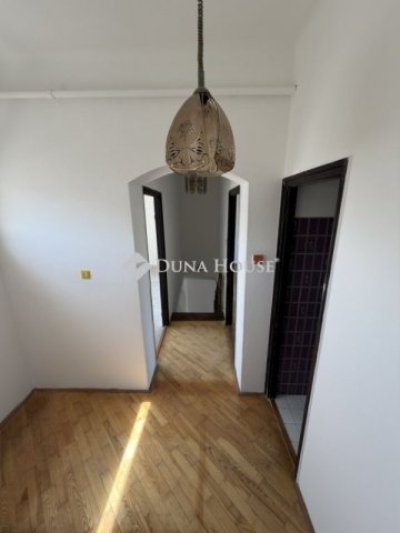 Eladó családi ház, Budapesten, XXI. kerületben 90 M Ft, 6 szobás
