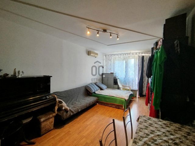 Eladó panellakás, Dunaújvárosban 34.9 M Ft, 2 szobás