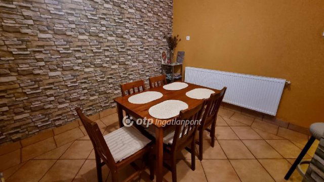 Eladó családi ház, Kabán 34.9 M Ft, 1+1 szobás