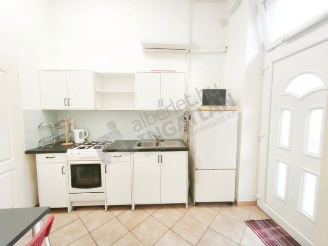 Kiadó téglalakás, albérlet, VIII. kerületben, Baross utcában