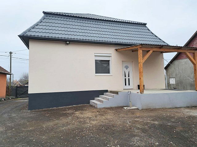Eladó családi ház, Újfehértón 65 M Ft, 2+1 szobás