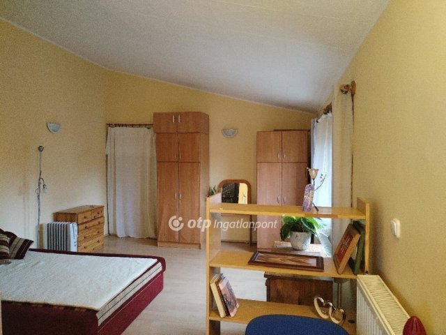 Eladó családi ház, Budapesten, XVI. kerületben 124.99 M Ft