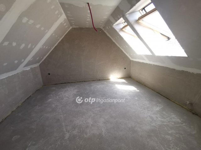 Eladó ikerház, Ráckevén 76 M Ft, 3+1 szobás