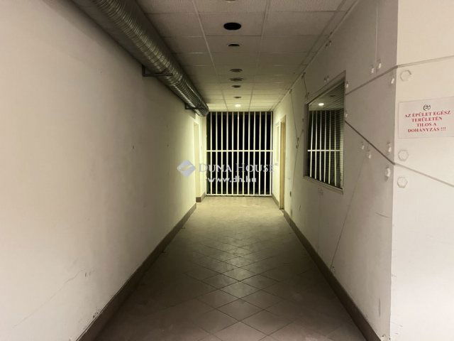 Eladó üzlethelyiség, Budapesten, XI. kerületben 140 M Ft