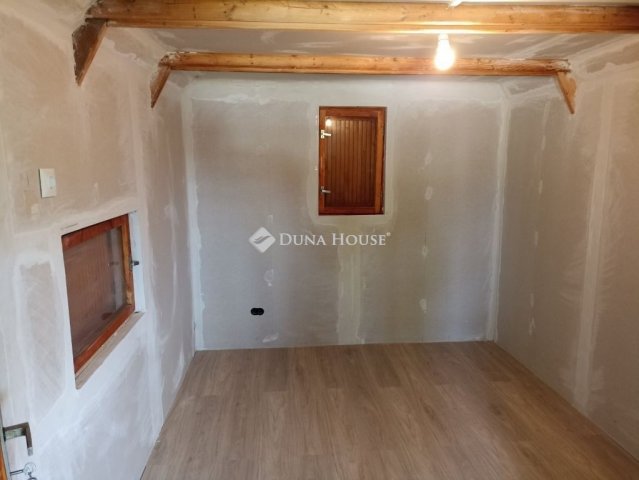 Eladó nyaraló, Tóalmáson 9.9 M Ft / költözzbe.hu