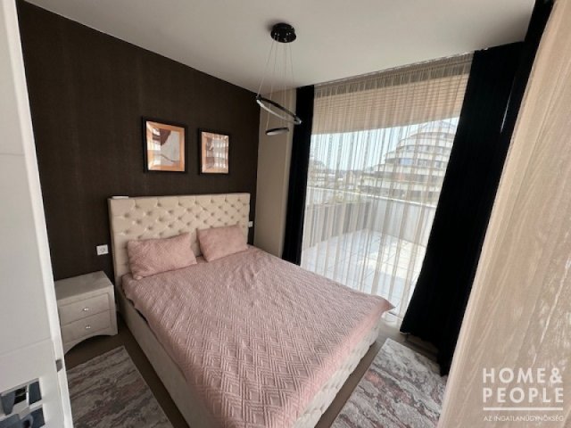 Eladó téglalakás, Szegeden 88 M Ft, 1+1 szobás