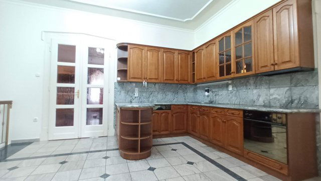 Kiadó családi ház, albérlet, Kecskeméten 690 E Ft / hó