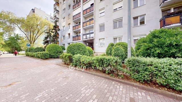 Eladó panellakás, Nyíregyházán 40.9 M Ft, 2 szobás