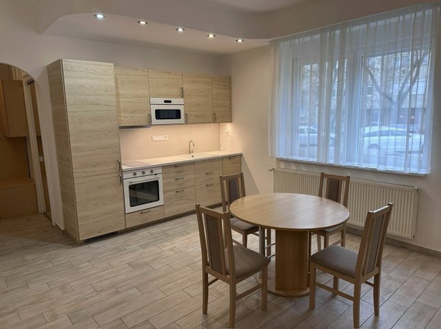 Kiadó téglalakás, albérlet, XI. kerületben, Somogyi úton