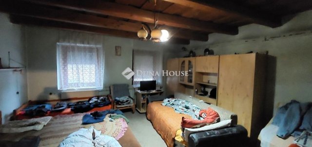 Eladó családi ház, Sorkifaludon 11.5 M Ft, 2 szobás