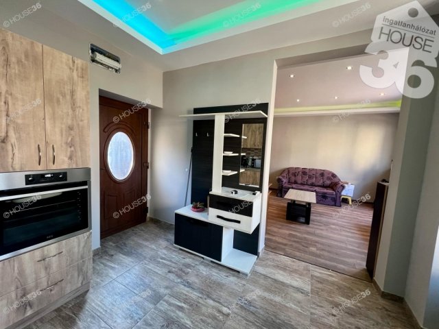 Eladó családi ház, Kecskeméten 38 M Ft, 2 szobás