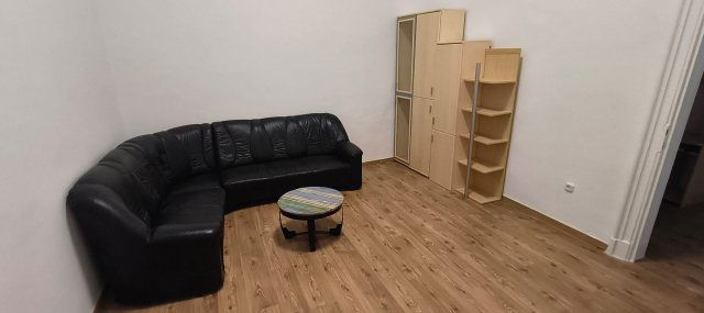 Kiadó téglalakás, albérlet, Budapesten, VI. kerületben