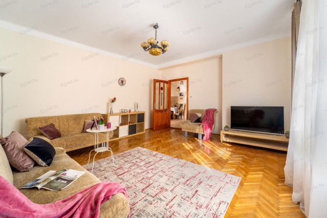 Eladó téglalakás, Budapesten, III. kerületben 79.99 M Ft