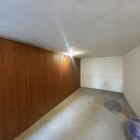 Eladó garázs, Budapesten, II. kerületben 14 M Ft