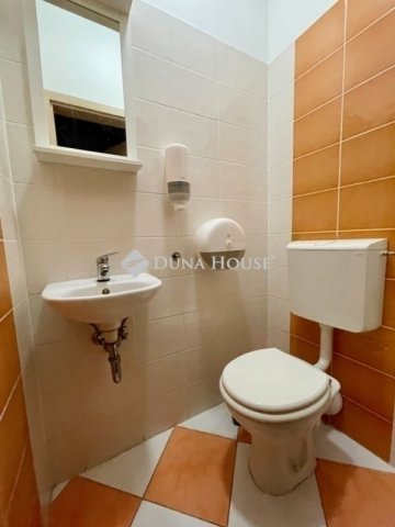 Eladó téglalakás, Budapesten, VIII. kerületben 114.9 M Ft