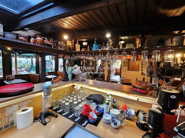 Eladó családi ház, Pilisvörösváron 199 M Ft, 13 szobás