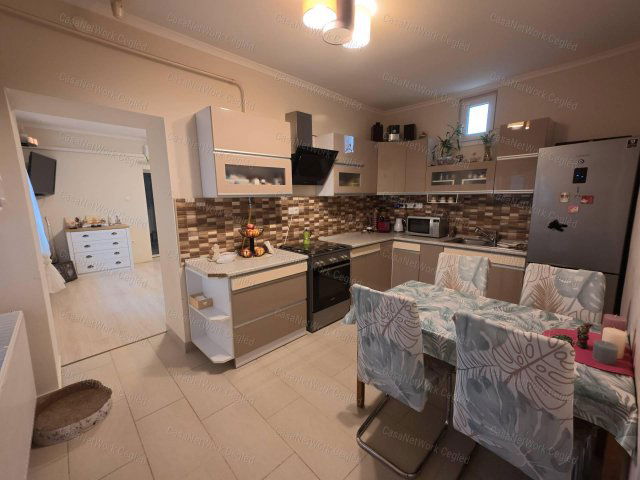 Eladó családi ház, Cegléden 65 M Ft, 3+1 szobás