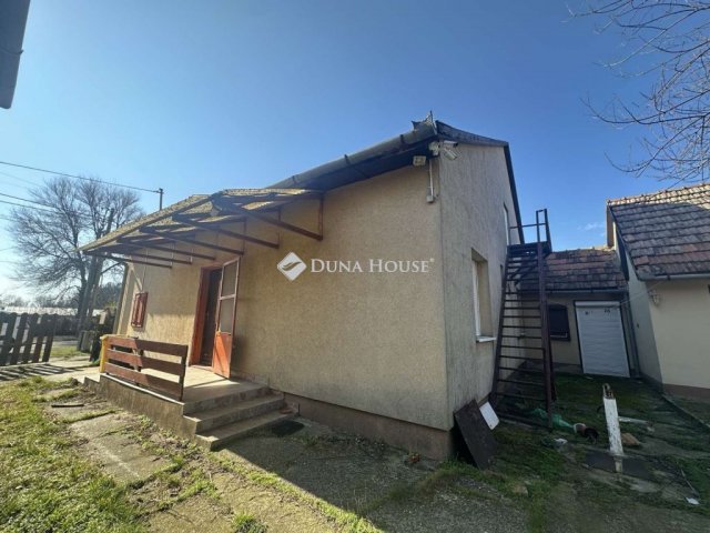 Eladó családi ház, Nagykőrösön 40 M Ft, 3 szobás