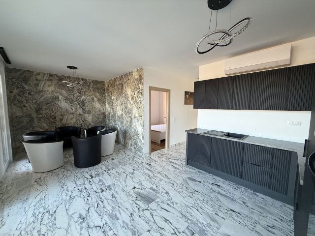 Eladó téglalakás, Balatonalmádiban 109.9 M Ft, 4 szobás