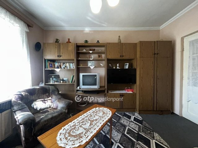 Eladó családi ház, Nyírábrányon 30 M Ft, 2 szobás