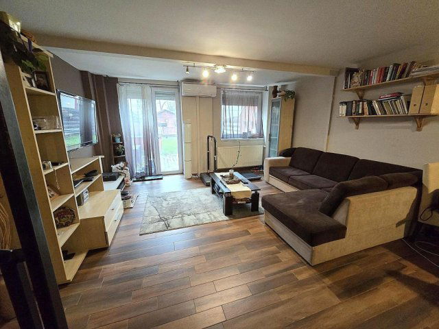 Eladó téglalakás, Budapesten, IV. kerületben, Széchenyi téren