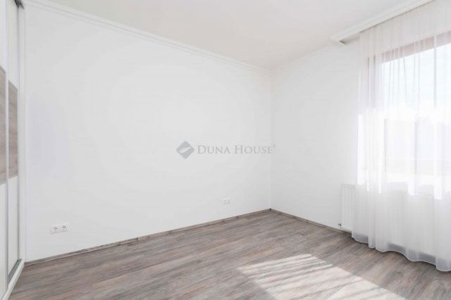 Eladó téglalakás, Kecskeméten 129.99 M Ft, 4 szobás