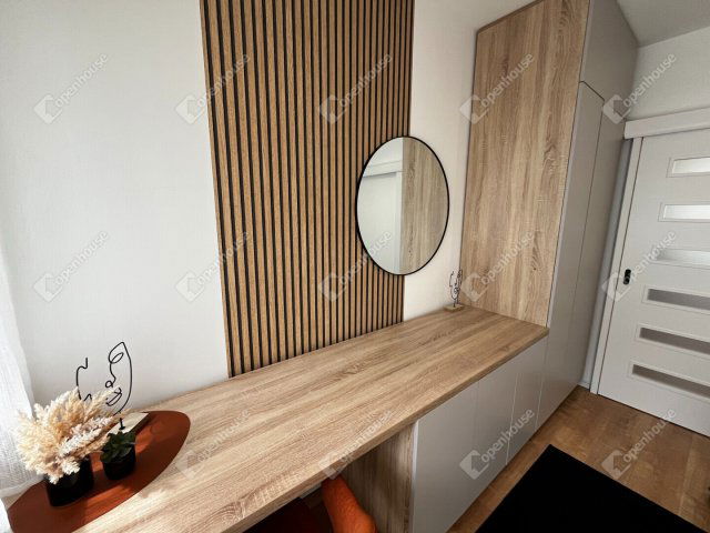 Kiadó téglalakás, albérlet, Debrecenben 300 E Ft / hó, 3 szobás