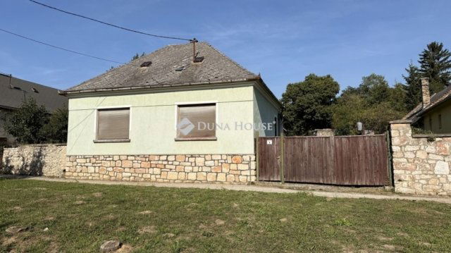 Eladó családi ház, Bakonyszentkirályon 34.8 M Ft, 3 szobás